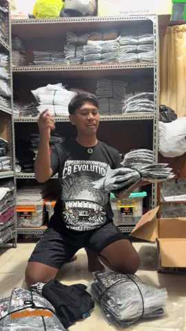 Sudah ready bolo ready poll kaos CB EVOLUTION BOJONEGORO size lengkap M L XL XXL bolo ayo wong Bojonegoro wajib duwe kaos iki sampean bolo 😁🔥🔥 #kaoscb #cbbojonegoro #cbevolutionbojonegoro #bojonegoro #kangjum 