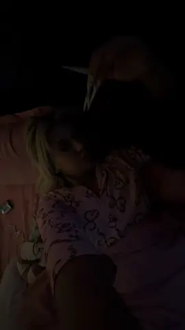 VLOGMAS ZIUA 2 🎅🏼🎄 Daca ti a placut nu uita ca postam vlog de craciun in fiecare zi pana pe 25 decembrie❄️🎅🏼 Lasa un follow aici si pe instagram: @TRVPSTRRR ca sa vezi tot ce facem in fiecare zi pana la craciun🎄☃️🎅🏼❄️💁🏼‍♀️