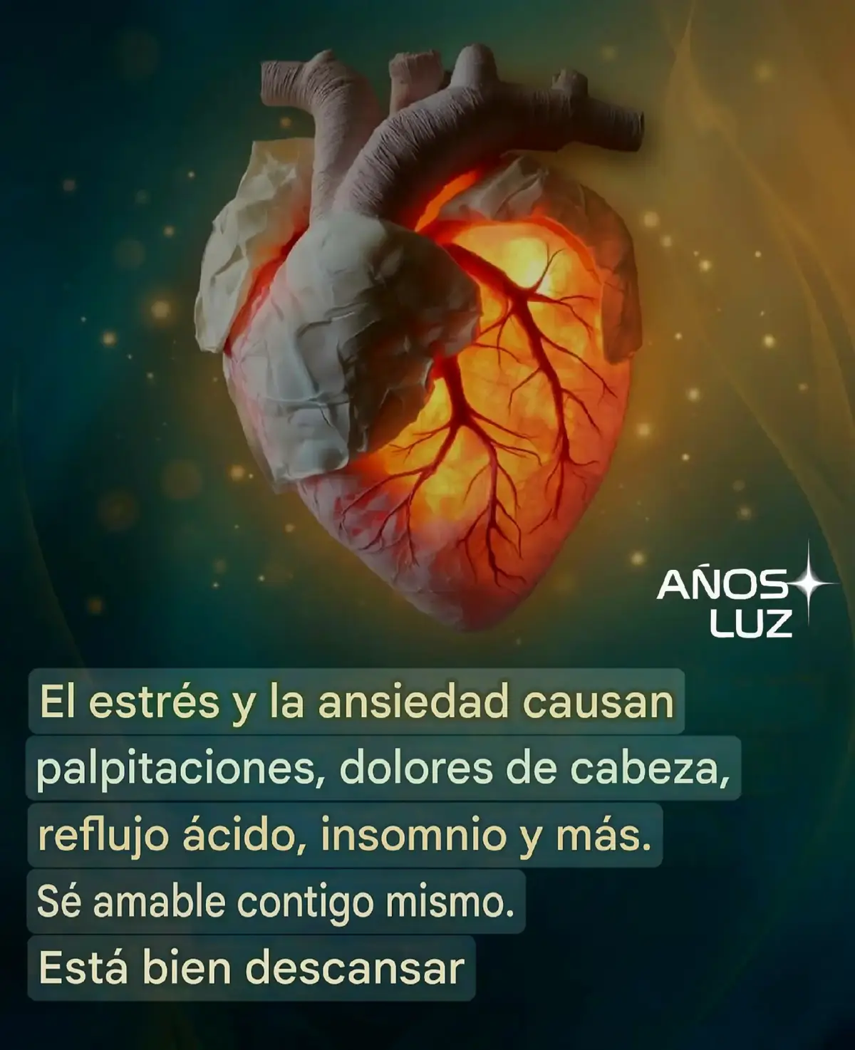 El diálogo interno negativo está dañando tu cuerpo Hablarte mal no solo afecta tu estado emocional: provoca cambios fisiológicos profundos. Cuando te criticas constantemente, tu cerebro interpreta tus palabras como una amenaza y activa el sistema de estrés. Aumenta el cortisol, sube la adrenalina, se acelera el ritmo cardíaco y la presión arterial se eleva. Si este estado se mantiene, la inflamación aumenta, el sueño se altera, el sistema inmunológico se debilita y el sistema cardiovascular se desgasta. Las personas que viven atrapadas en este patrón tienen mayor riesgo de hipertensión, síntomas cardíacos y enfermedades asociadas al estrés crónico. Además, el diálogo interno negativo remodela los circuitos emocionales del cerebro. Favorece la ansiedad, la depresión y la rumiación, manteniendo al cuerpo en alerta continua. Esta sobrecarga prolongada —la carga alostática— acelera el desgaste del organismo y afecta la salud física a largo plazo. Cambiar la forma en que te hablas no es solo bienestar emocional: es proteger tu corazón, tu longevidad y el equilibrio fisiológico que tu cuerpo necesita. ¿Crees que la forma en la que te hablas cada día está afectando tu salud más de lo que imaginas? Fuente: Psychosomatic Research