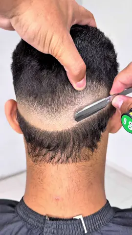Navalhado eu m corte de cabelo 🪒🪒