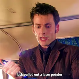 The bus was sucked into an alien planet by a wormhole.#wyt51201smbsswxq#movie #filmcommentary #foryou #usa 