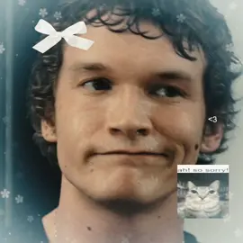 i really like this bi russian hockey player <3 #heatedrivalryedit #ilyarozanov #fyp #connorstorrie #edit 