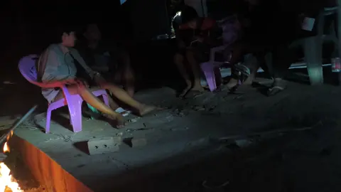 #fyp #ဟဲဟဲ🌝🙌 #ဒီချိန်တင်ရင်viwerမတတ်မှန်းသိတယ်🙂 #ပြန်လာခဲ့  သတိရကြောင်း😇💋