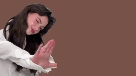 #مايحساب،زمانه،عداااا🤷🏻‍♀️؟ #اغاني_ليبية🇱🇾 #fyp #البيضاء_المرج_شحات_درنه_بن_وليد_طبرق_بنغازي_اجدابيا_ #شعب_الصيني_ماله_حل😂😂 