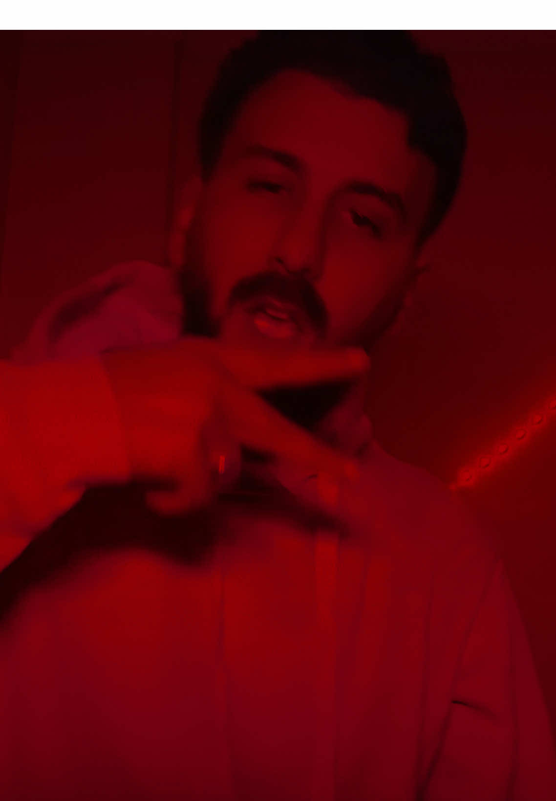 أوتلانز – تشنكيش | قريب تتصور وتنزل - الصوت اللي يعلّق في راسك من أول فلو #تشنكيش #otlanz #راب_ليبي #libyanrap