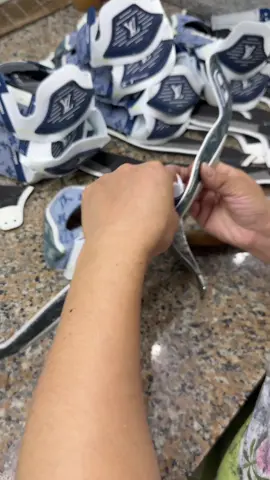 Let you fall in love with walking😄#lv #lvtrainer #shoe #fashion #fyp 