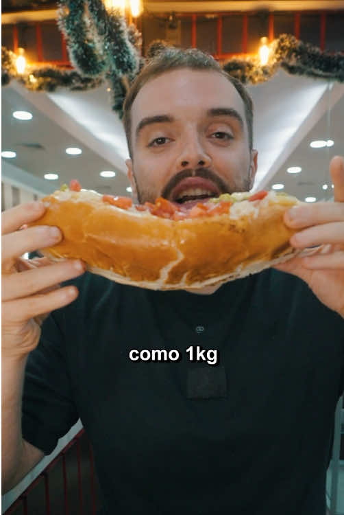 Probé los completos Chilenos. Viva Chile.