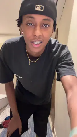 #fyp #حق_الضحك😂🕺🏻 #بنزيما 🤣🤣✌🏽