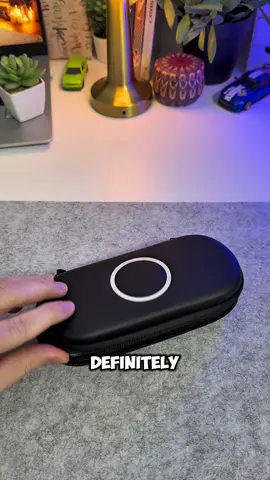 The best Christmas gift you could do to a nostalgia gamer🥹🎄 #psp #playstation #christmas #nostalgia #retrogaming 