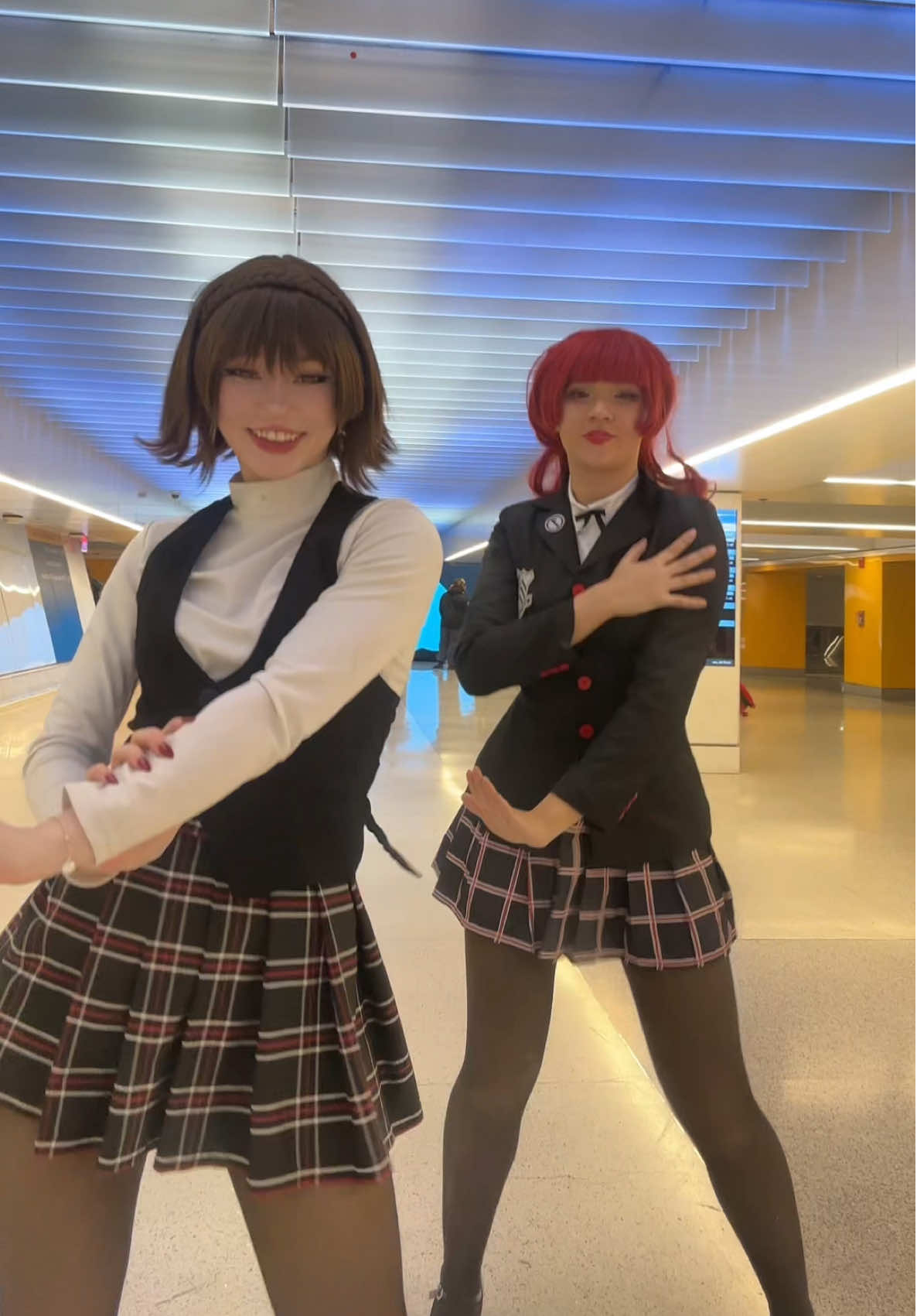 *naruto runs* heh..hey kittens.. #pearllhime #celebi 