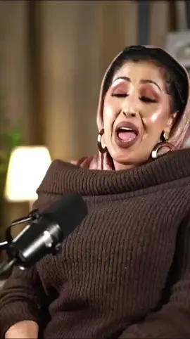 Al Fanaanad Idil Barkhad iyo soo saare Abdijaliil Osman .  #LoveIsLove 