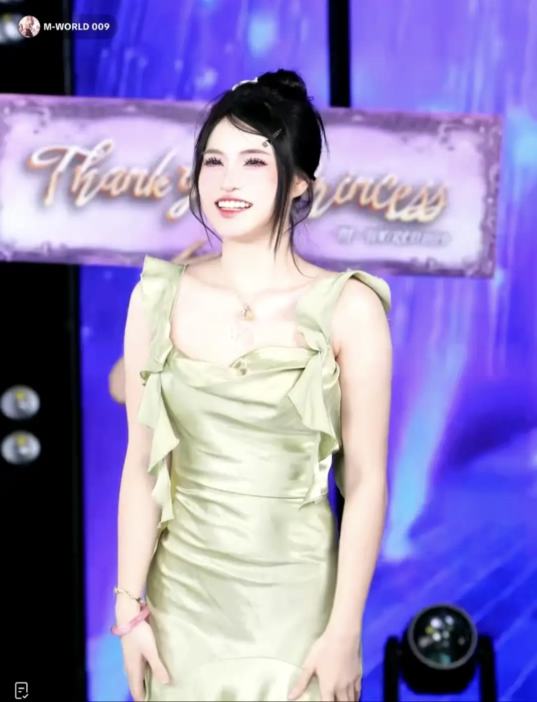 你的存在把我夜空填满 多绚烂🎆✨️💫🐙 #mworld009 #hynna🐙 