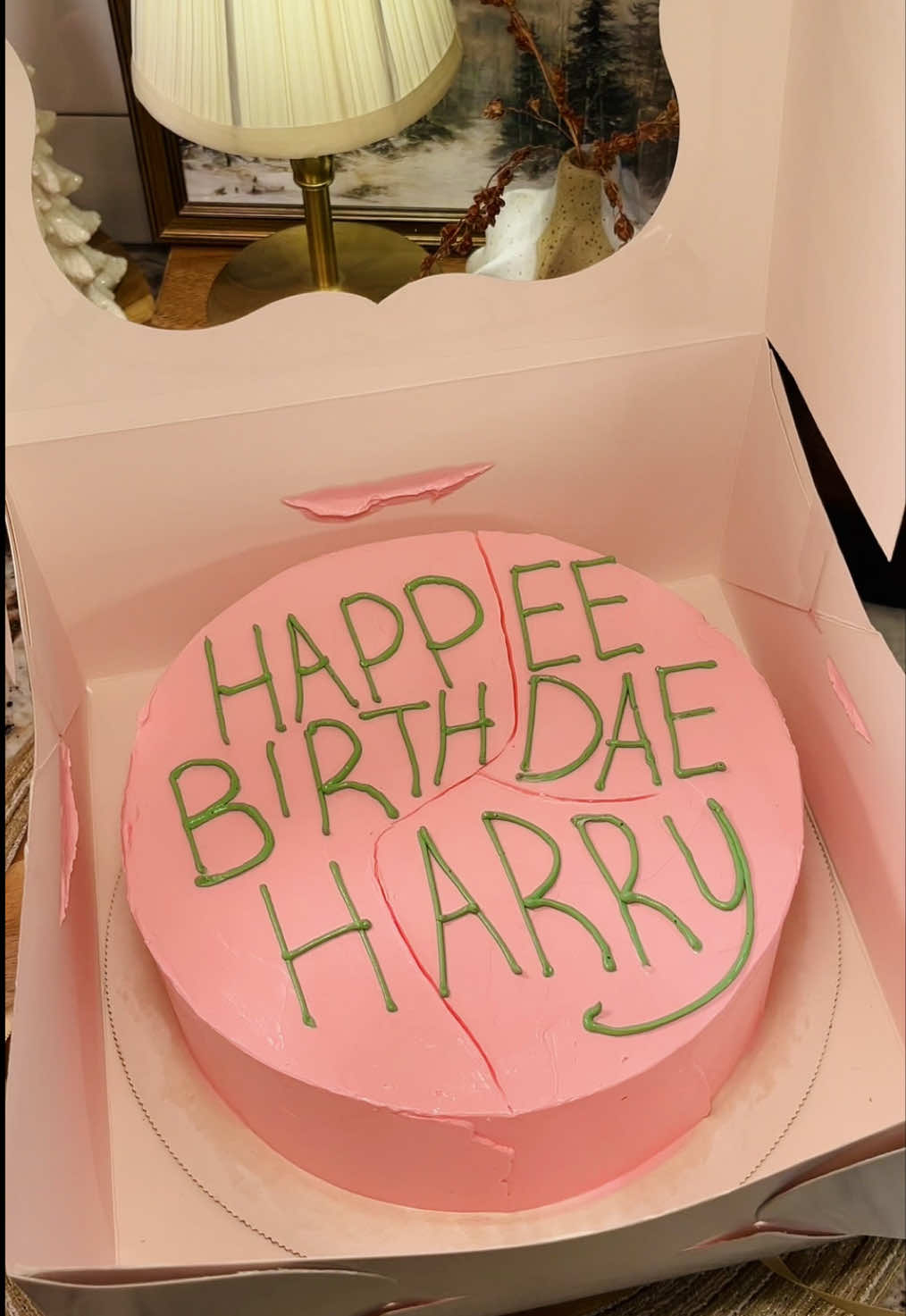 In honor of Christmas…heres a Harry Potter birthday cake⚡️ anyone else associate Christmas season with the first Harry Potter movie?  This cake is a two layer fudgey chocolate cake with chocolate buttercream filling.  To stay true to the film, I decorated the cake very rustic and even crushed the cake inside the cake box as if Hagrid had sat on it like in the movie.  Hope you guys enjoy this fun little video of how I made this cake from start to finish 🥰 Makes 2, 8 inch cake pans * 410g granulated sugar * 235g all-purpose flour * 130 g dutch-processed cocoa powder  * 2 teaspoons baking soda * 1 teaspoon baking powder * 1 teaspoon kosher salt * 2 large eggs, at room temperature * 240 g buttermilk * 240 g hot black coffee * 170 g neutral oil or light olive oil * 1 tablespoon vanilla extract #harrypotter #harrypottertiktok #christmas2025 #bakingtiktok #caketok 