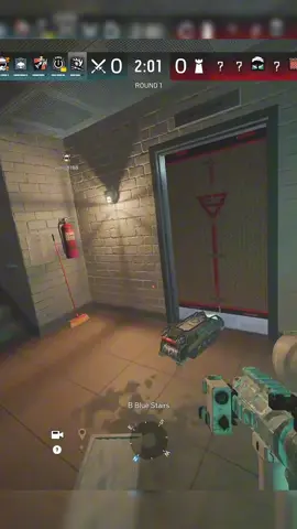 This R6 season fun ( need ppl to run wi ) #r6 #newseason #rainbowsixsiege #goodaim #jynxzi 