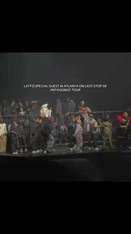 DO THEY HAVE ENOUGH PEOPLE ON STAGE PLAYBOI CARTI #Antagonist #Antagonisttour #iammusic #playboicarti #clippartner 