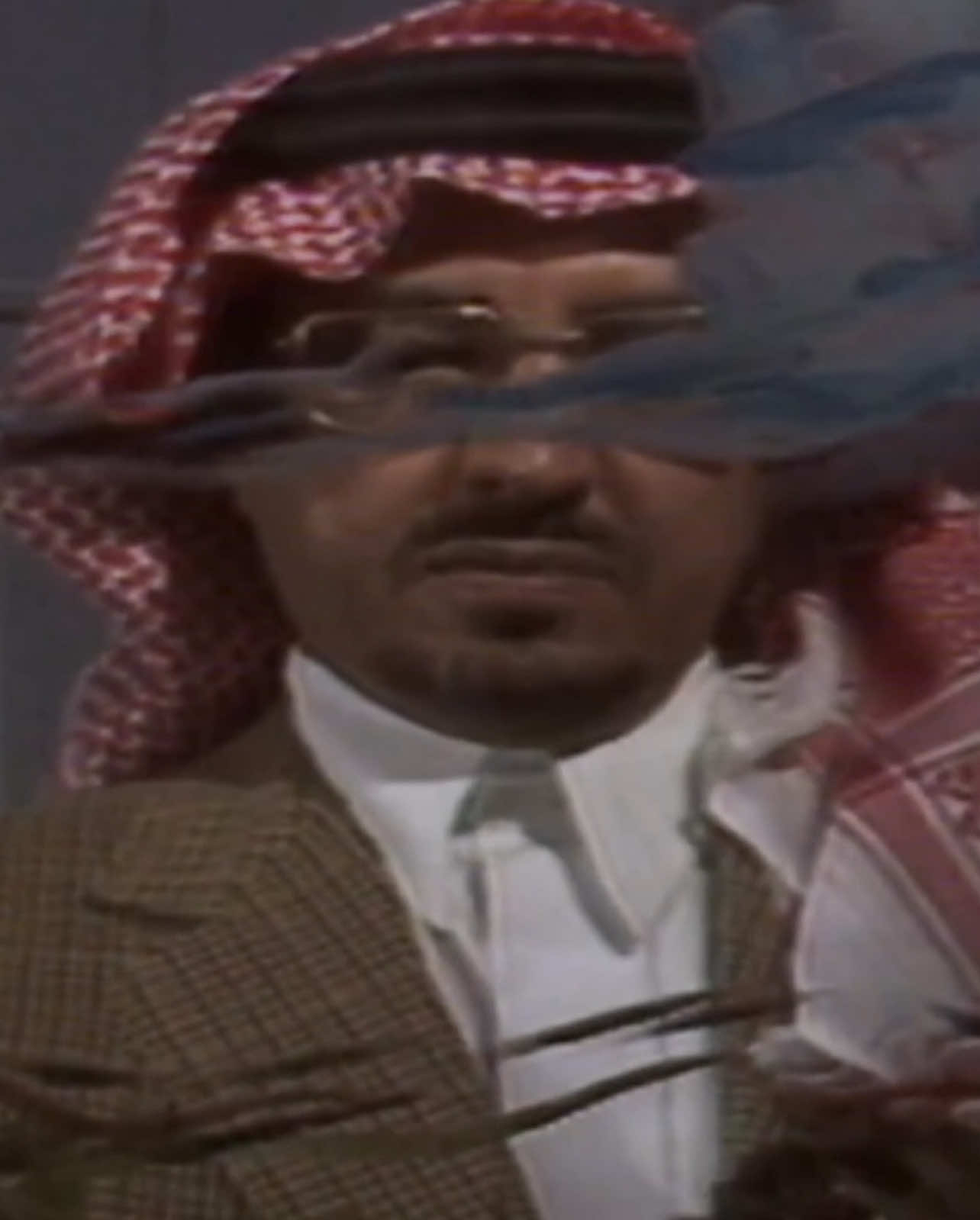 الكايد احلى - #خالد_الفيصل - #محمد_عبده #viral 