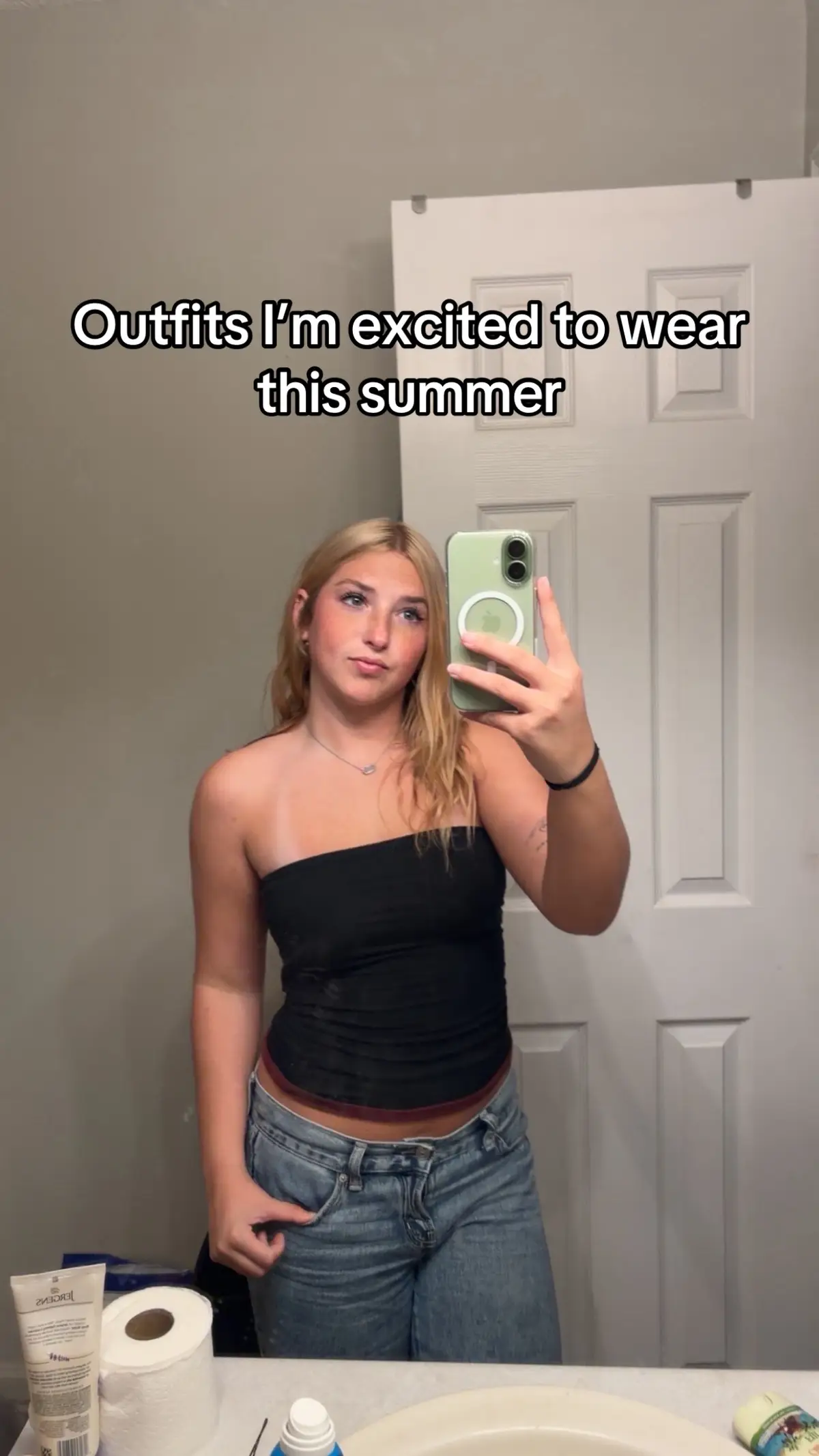 I miss my summer tan 💔😔 #Summer #outfit #trending #fyp 