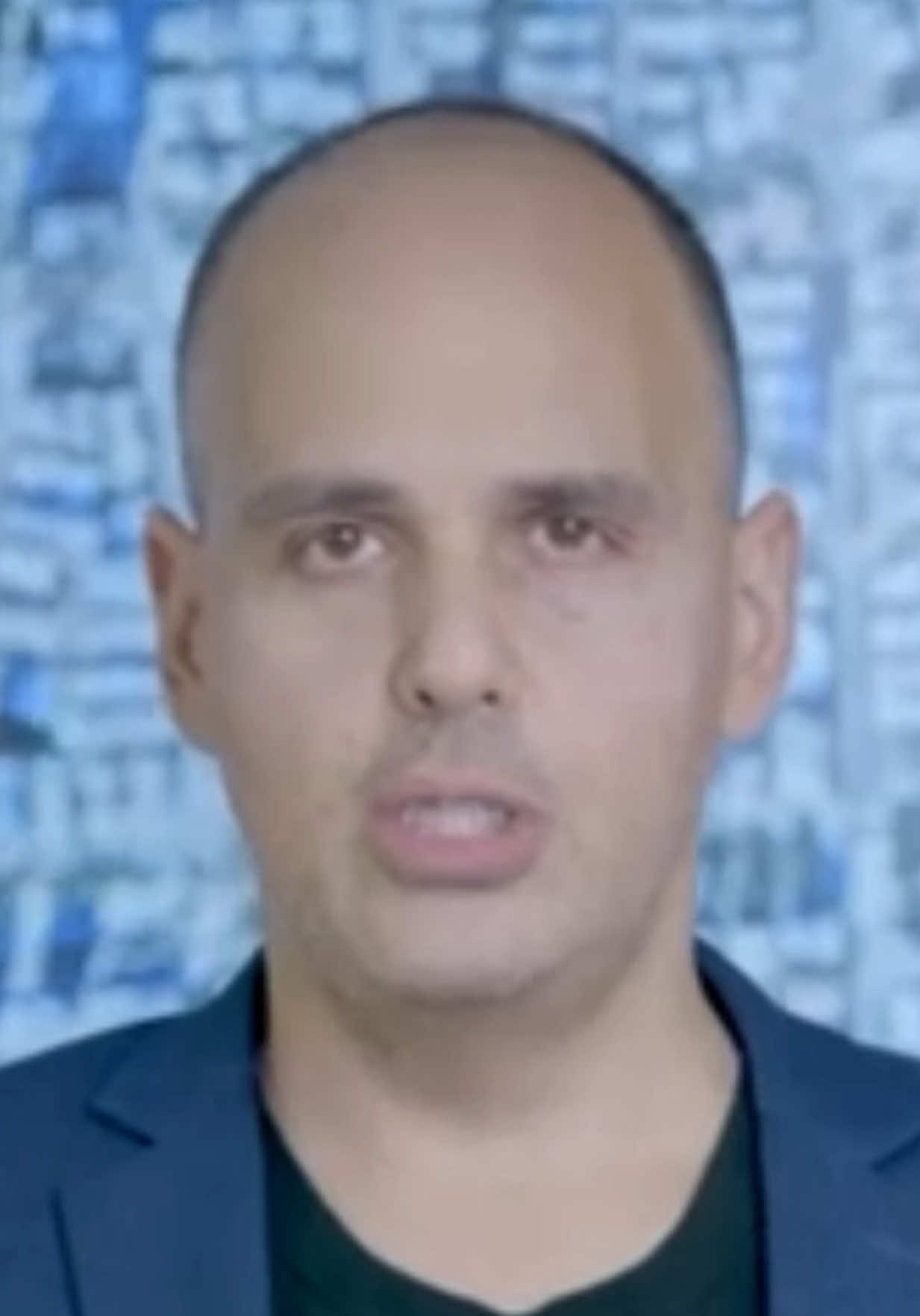 ראש עיריית בת ים צביקה ברוט פנה לתושבי העיר בהודעה מיוחדת - לבקשת השב