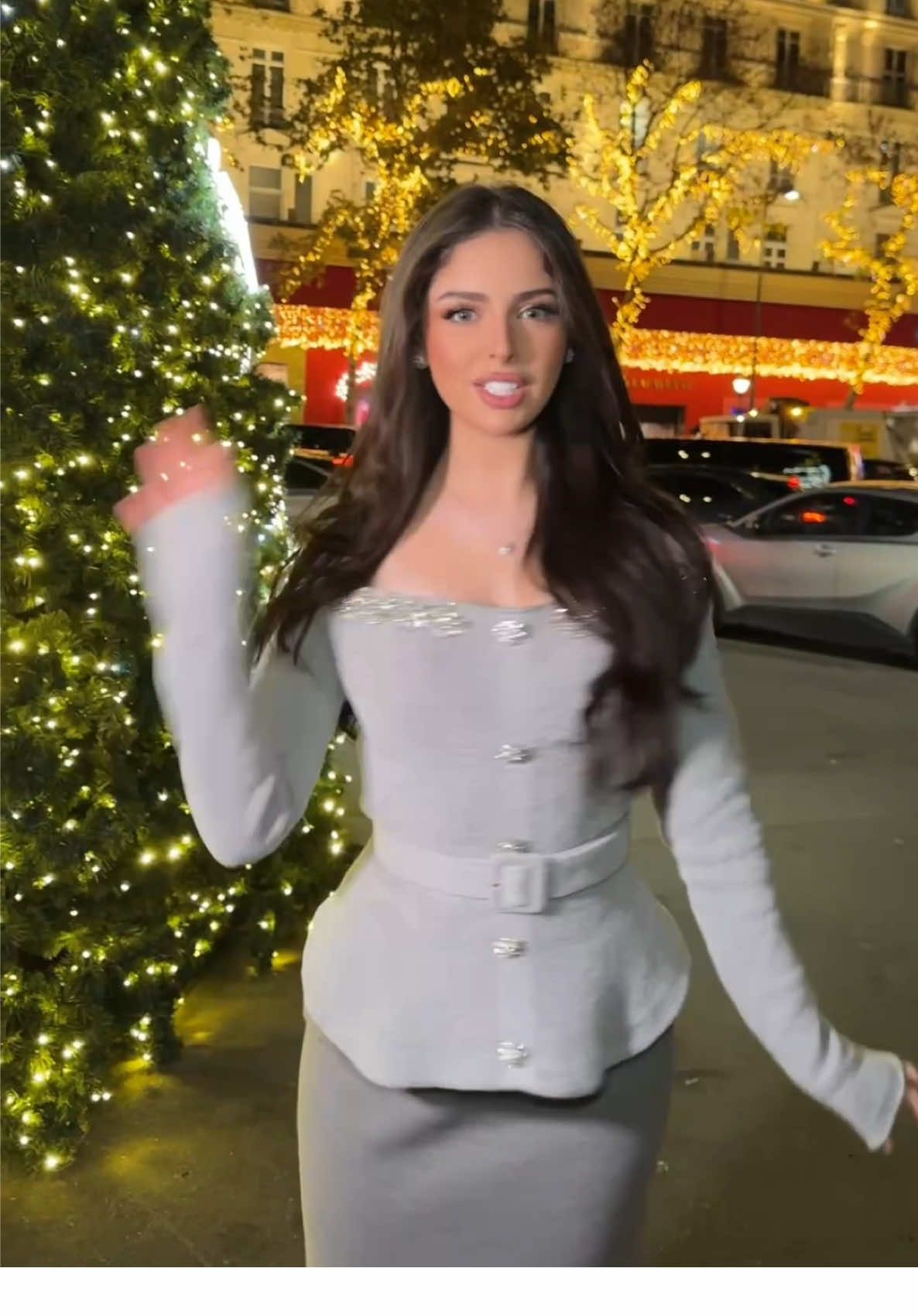 اجواء الشتاء تحلى في باريس 🫶🏻😋🥖