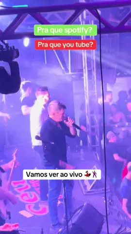 E ainda são melhores que muitos shows nacionais 🕺🏽💃🏻❤️