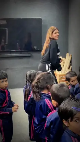Fun with kids #maleeka #schoolteacher #trending #viralvideo #foryoupage 
