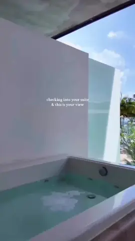 Calling all lovebirds!🥰Make those travel dreams a reality 🌎💕 #travelgoals #couplegoals #dreamvacation #weekendtrip #bucketlist 