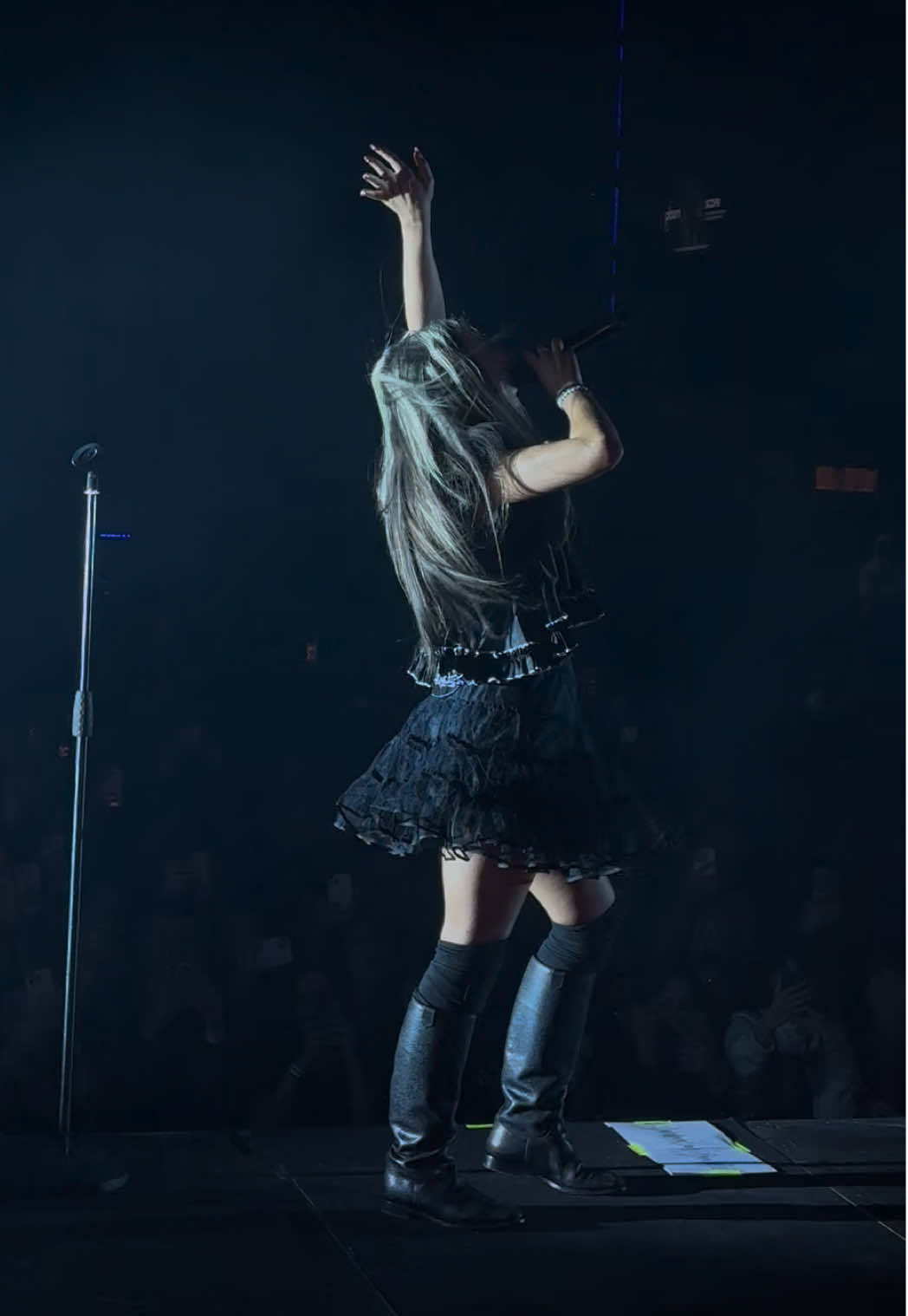 @Isabel LaRosa performing “Home” live in Milan, Italy #isabellarosa #psychopomptour 