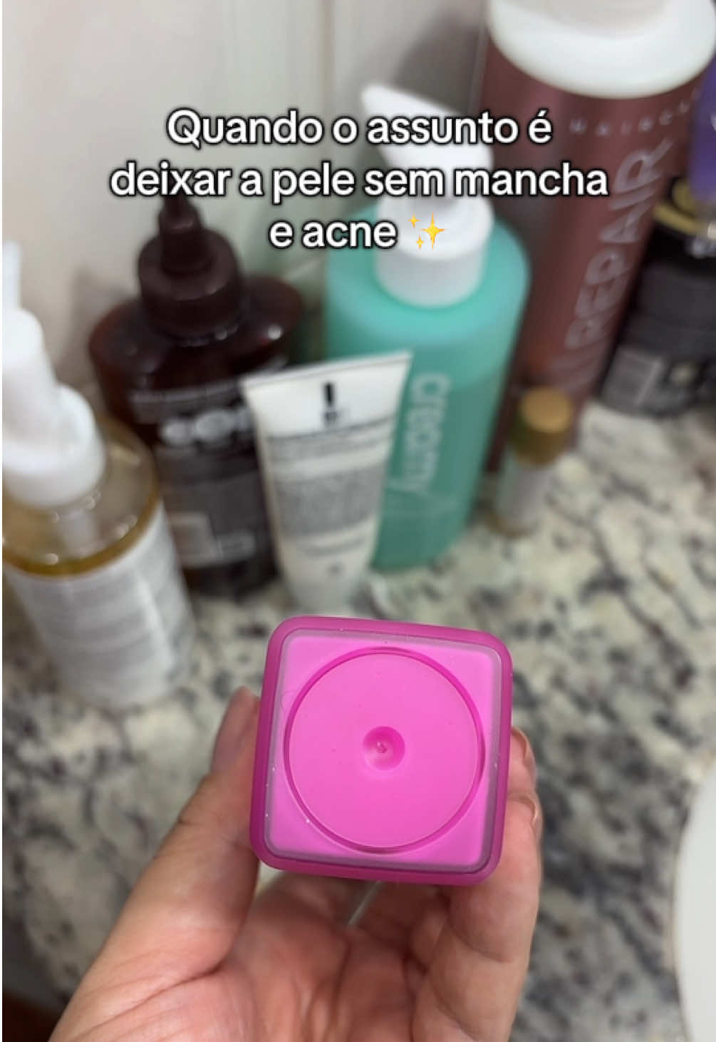 O melhor produto de combate a manchas e acne da @Creamy Skincare #creamy #creamyskincare #acne #mandelico #manchas 