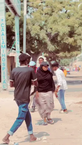 #CapCut mss Nafyar goobta haloo baneeyo #somalitiktok @KEIZER SHARIIF @🌴LAWO W4J!L€💈✌🏻 @ROMEO🔫 @ㄥ乇ㄖ_🤴🏻💕 #ciyalxamar #fyoupage #fyppppppppppppppppppppppp 