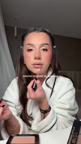 A trecut ceva timp de când nu am mai filmat un tutorial complet de makeup, să mai facem? 🫣 #makeuptutorial #makeup IB : @Sudeshna Haldar 
