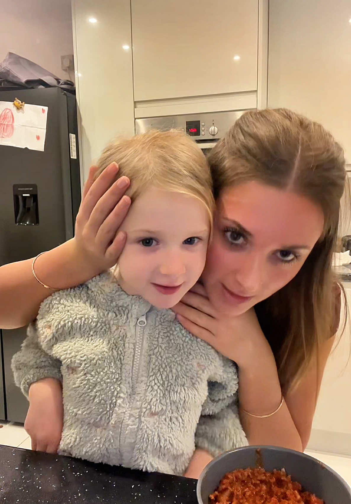 Oh my goodness! 🥺🥺 Lex you are just the best big sister!!! 🥰🥰  #whatsfordinner #dishupdinnerwithme #plateup #chilli #bestbigsister #siblingsgoals #sistersbelike #sistersister #reallife #realfamily #familylife #pennyfam #ourlife #ourfamily #chilliconcarne @The Penny Fam Mum @Ivy harper @lexi 