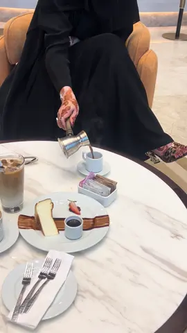 #ترند #عبايات_سوداء #عبايات_شتوية 