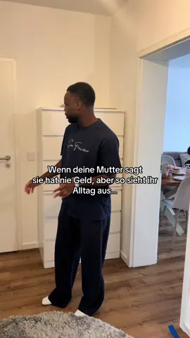 Aber sagen immer  ,,Ich hab kein Geld“ 🤣 #fyp #foryou #viral #fürdich #foryoupagе 