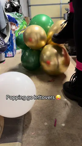 Popping the left over balloons from the weekend. #poppingballoons #balloonpopping #loonervideos #balloons #fyp