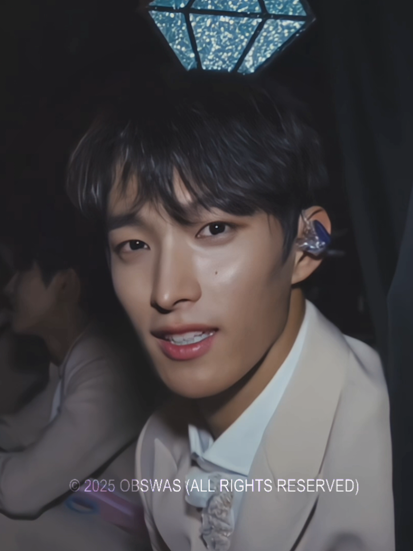 #LEESEOKMIN ★ this italian guy is the cutest ⋆.                                                          ⋆.                                                          ⋆.                                                          ⋆. scp: nuchellxzz on ytb, svtscenepacks on ig                                                       ⋆.                                                          ⋆ late to the trend ahhh #dokyeom #dkseventeen #seventeen17_official #svtedit 