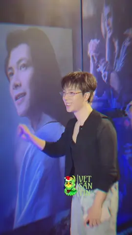 Khoảnh khắc dễ thương của Nicky khi đến ủng hộ HOÀNG TỬ QUỶ do Anh Tú Atus thủ vai chính #vetsantin #hoangtuquy #nicky 