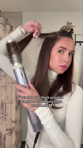 PSA for the shark girlies 🚨 I just got mine on Amazon and I’m OBSESSED #hair #blowout #sharkflexstyle #dysonairwrap #hack 