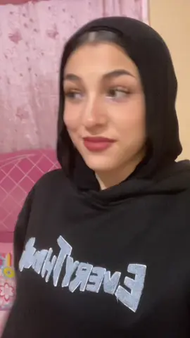 اهدي يماما م لب 😂😂😂