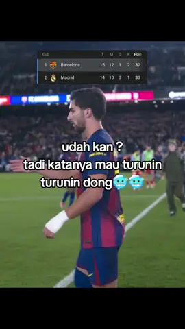 betah banget di kaki barca🥶🥶