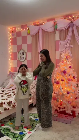 THE COZIEST SPACE EVER 🎀🎄💗 and the way the frame TV just tied it all together🫶🏼 ##bedroommakeover##christmasdecor##christmastree##pinktree