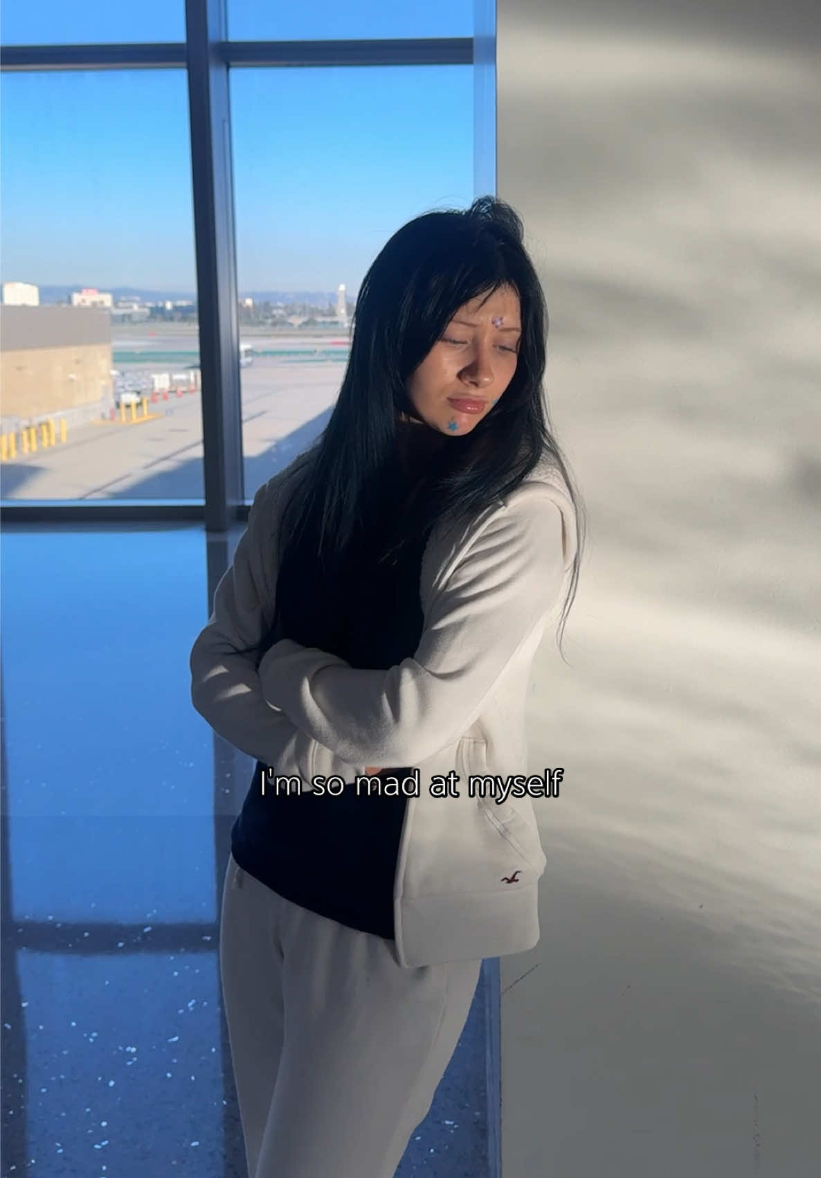 perfect for international traveling which i do quite frequently! their Christmas deal is amazing too 😍😍🎄 #fyp #foryou #travel #korea #esim 