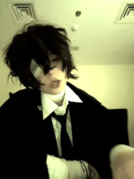 || #PMDAZAI || oh PLEASE ignore the filter glitching…. #cosplay #dazai #mlm #portmafia 