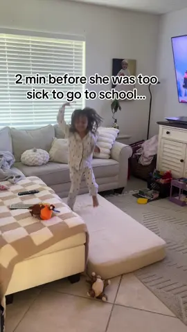 Immediately after I called her out of school she decided to have a labubu dance party 🤷‍♀️ #viral #kids #dance #labubu #fyp 