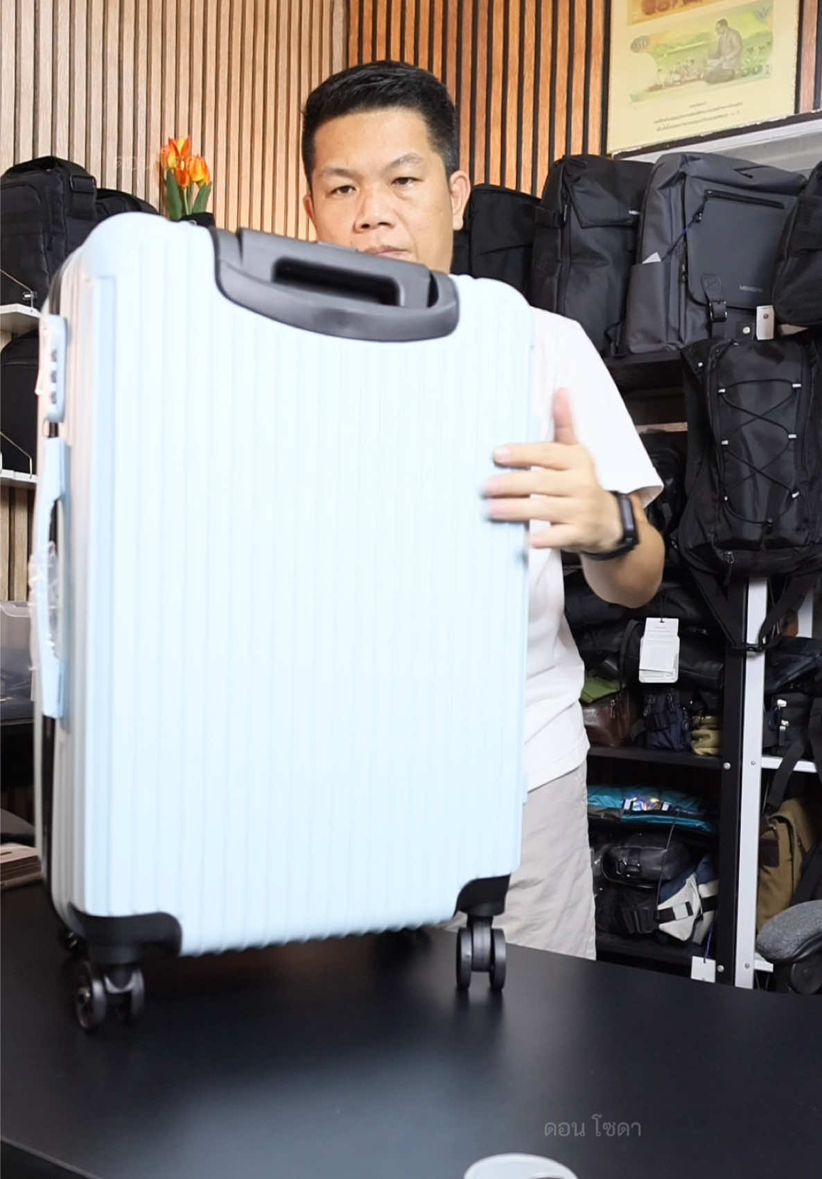 กระเป๋าเดินทางล้อลาก ขนาด 20, 22, 24 นิ้ว ราคาพิเศษ สินค้าพร้อมส่ง #กระเป๋า #กระเป๋าเดินทาง #กระเป๋าลาก 