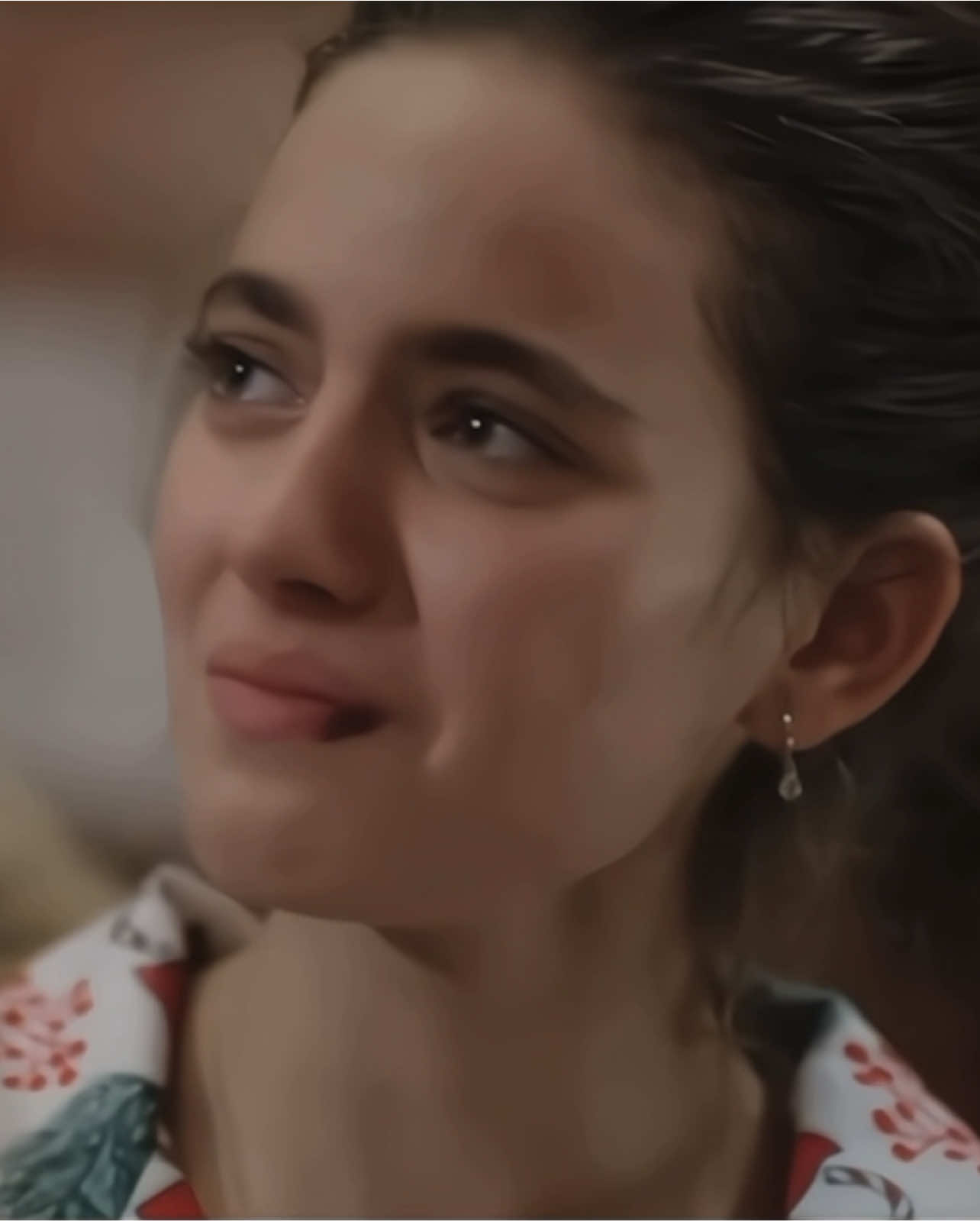 الاغنيه 🥹🥹 ( الترجمه مو حقتي) #fyp #taşacakbudeniz #tiktok #elenioruç #عروج_ايليني 