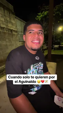 Sin aguinaldo no hay paraíso 😂💸