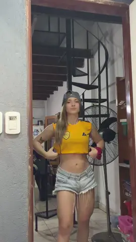 la etiqueta atras me mat4