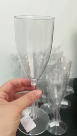Kit 10 Taças de Champagne Acrílica Transparente Para Festas, Casamento 🥂##taca##tacaacrilica##festa Link na Bio ou nos comentários 🤗