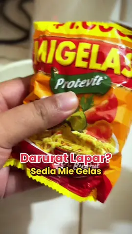 Namanya juga darurat lapar, harus makan yang praktis dan instan. Mie Gelas solusinya~ #makanenak #foodtiktok #reviewproduk #hobimakan 