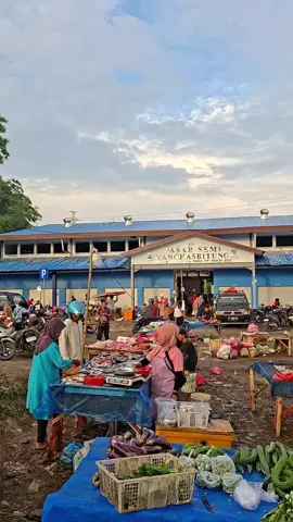 ngarempleh siti 🥴🥴#pasarsemirangkasbitung #rarehe#pasarsemirangkasbitung #pasarsemirangkasbitung 